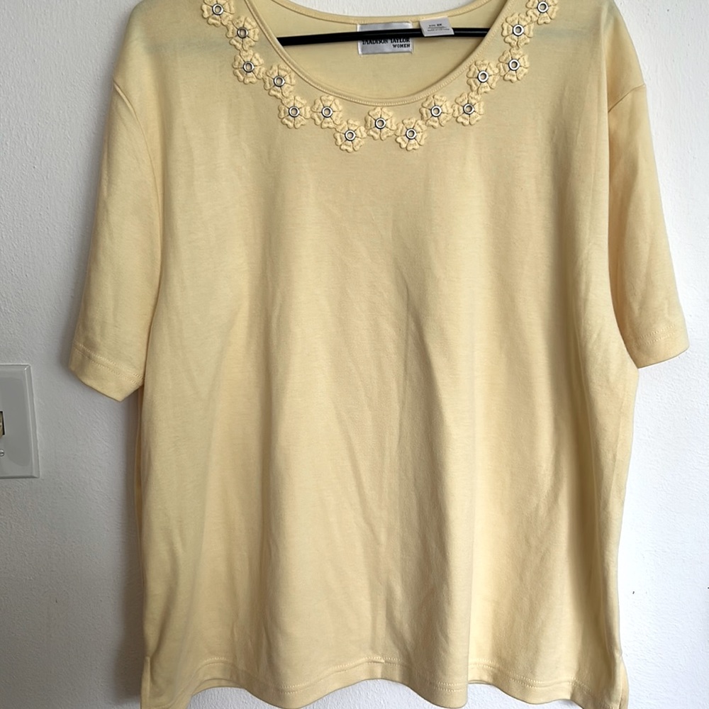 NWT Madison Taylor Women